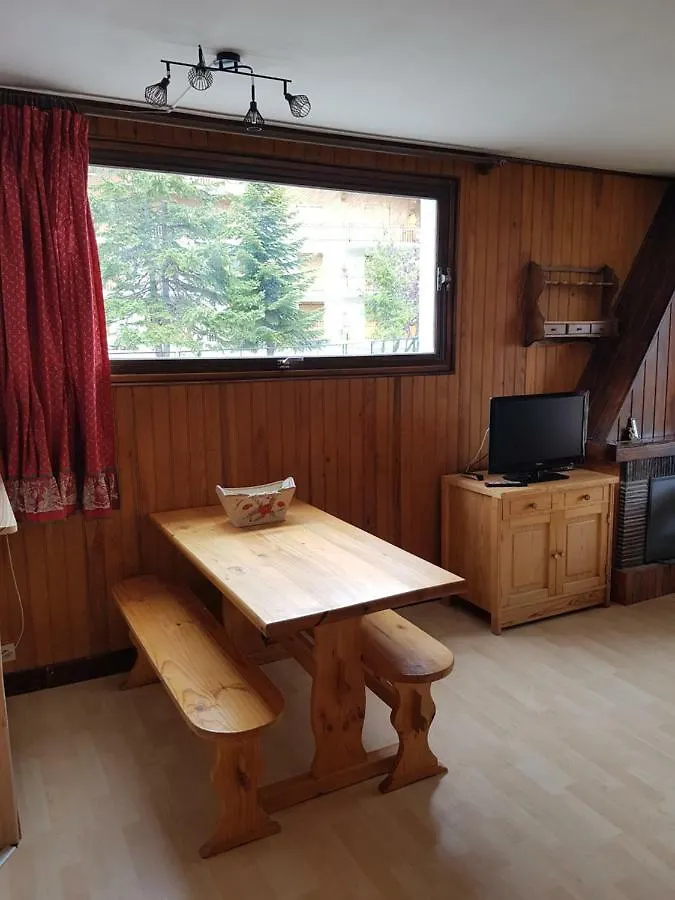 Le Petit Chalet Auron 0*,  Francja